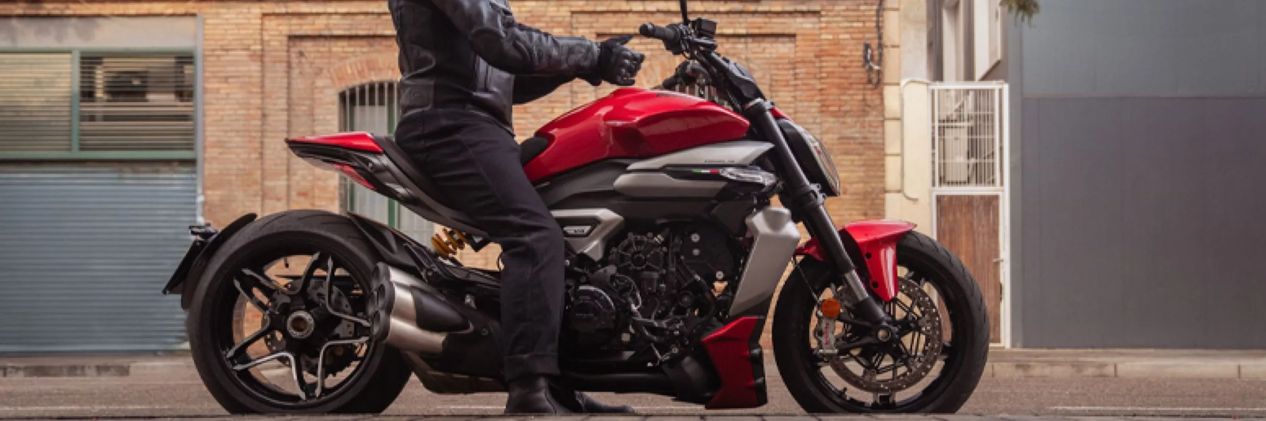 2025 Ducati XDiavel V4